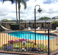 James Street Motor Inn - Rental Cars