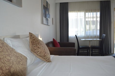 Karinga Motel, SureStay Hotel By Best Western - Rental Cars 0