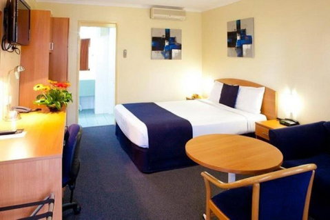 Karinga Motel, SureStay Hotel By Best Western - Rental Cars 2