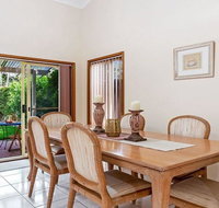 Keepsake Cottage  Shoal Bay - Rental Cars