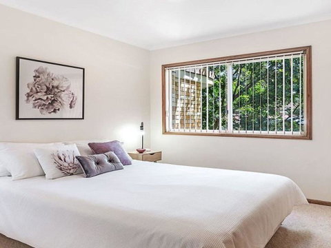 Keepsake Cottage @ Shoal Bay - Rental Cars 1