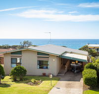 Kianga Parade Beach House - Rental Cars