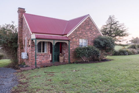 Killynaught Spa Cottages - Rental Cars 1