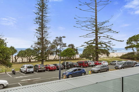 KINGSCLIFF NOR NOR EAST 101 ON MARINE PARADE - Rental Cars 1