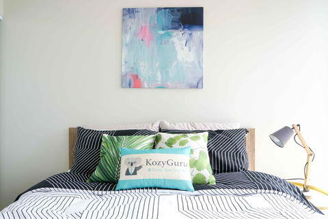 KOZYGURU BRISBANE CITY HIGHRISE 1BED APT SPIRE QBN550-2501 - Rental Cars 1