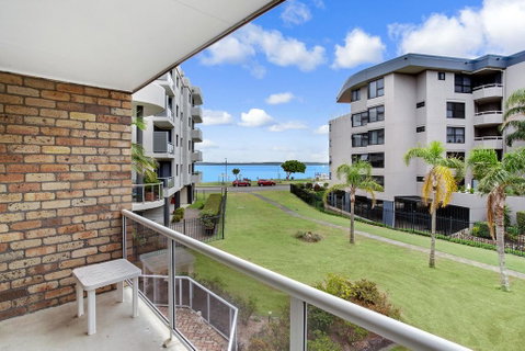 Kurrawa Close, Unit 2, 14 - Rental Cars 0