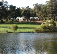 Lakeview Lodge - Rental Cars