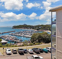 Laman Lodge Unit 6 15 Laman Street - Rental Cars