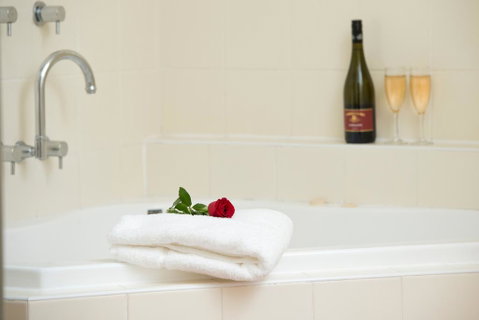 Leisure Inn Pokolbin Hill - Rental Cars 2
