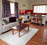 Lucky Mountain Cottage - Rental Cars