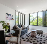 LUXURY APARTMENT / / MOMENTS TO LANE COVE VILLAGE - Rental Cars