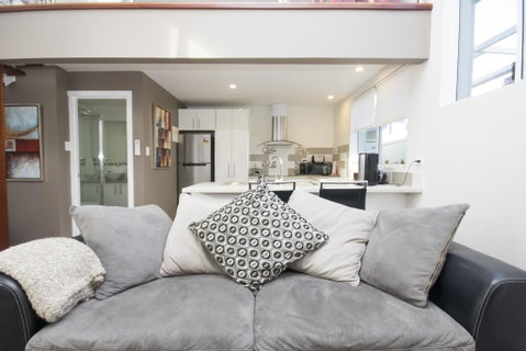 Luxury Executive Apartment - Rental Cars 2