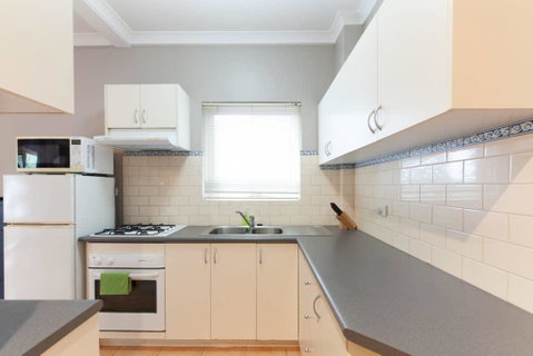 M2 Studio Near Kings Park Free Transit Zone - Rental Cars 1