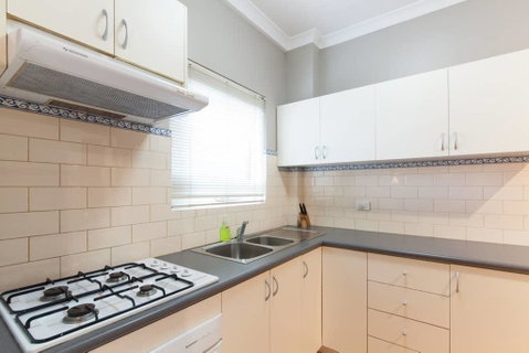 M2 Studio Near Kings Park Free Transit Zone - Rental Cars 0