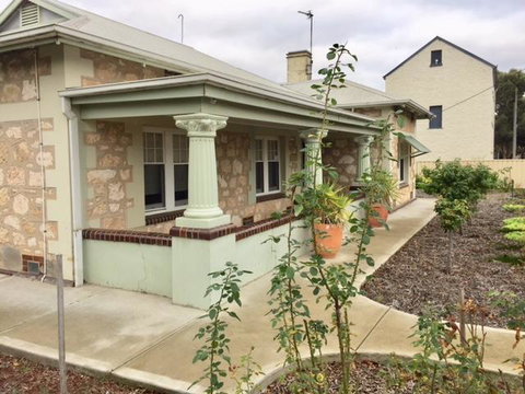 MacDonnell House Naracoorte - Rental Cars 1