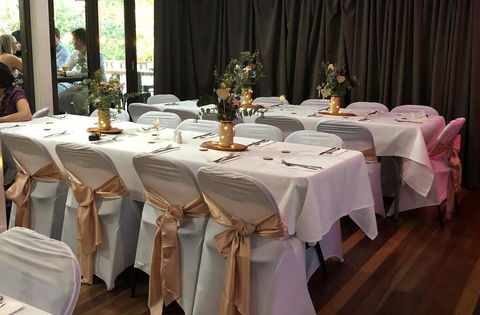 Maleny Hotel - Rental Cars 2