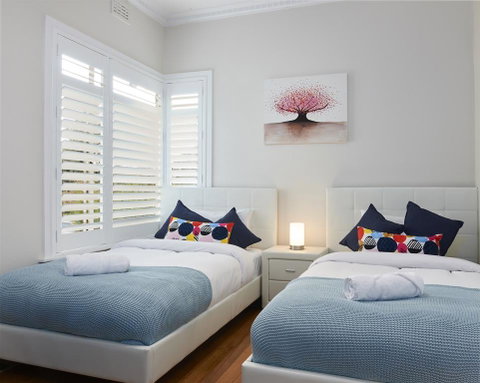 Malvern East & Urban Forest, Walk To Chadstone Shopping Center, Close To Monash Univercity - Rental Cars 0