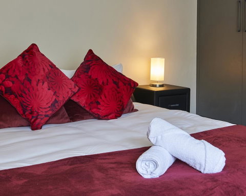 Malvern East & Urban Forest, Walk To Chadstone Shopping Center, Close To Monash Univercity - Rental Cars 1