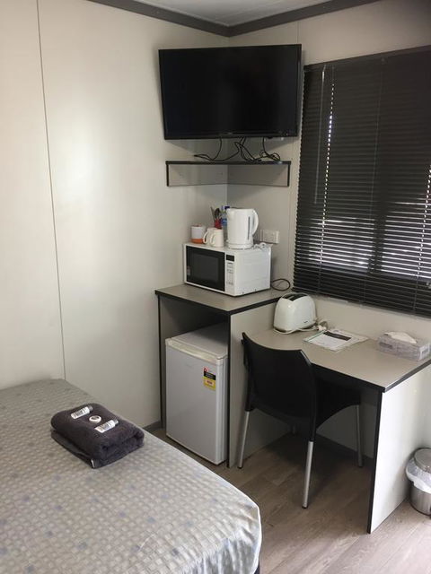 Manjimup Gateway Hotel - Rental Cars 2