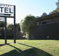 Marriott Park Motel - Rental Cars