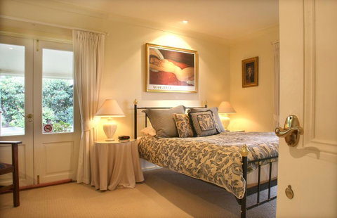 Midnights Promise Estate - Rental Cars 3
