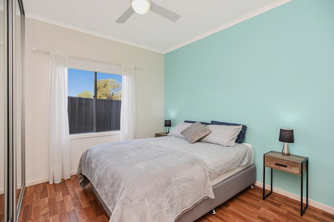 Moana Dreams - Rental Cars 2