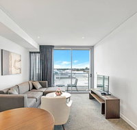 Modern Studio Apartment in Chatswood - Rental Cars