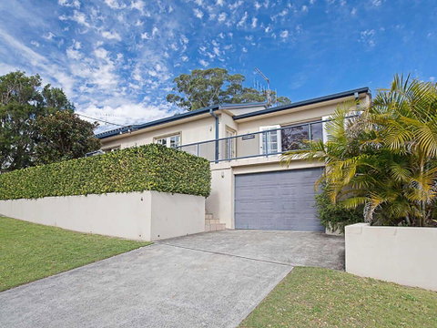 Mon Reve' 4A Tallean Road - Pet Friendly Three Bedroom Property With Air Conditioning - Rental Cars 0