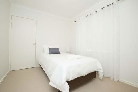 Mt Pleasant Short Stay - Rental Cars 2