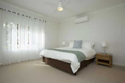 Mt Pleasant Short Stay - Rental Cars 0