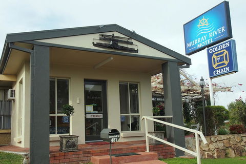 Murray River Motel - Rental Cars 0