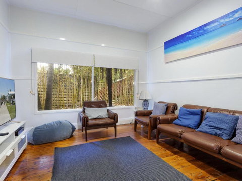 Myall River Cottage - Rental Cars 3