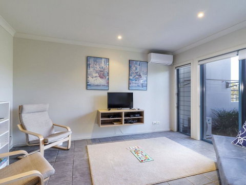 Myall River Magic - Rental Cars 3