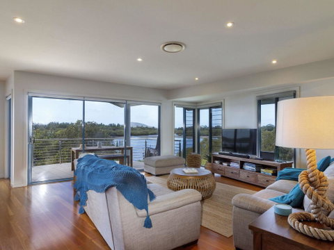 Myall River Magic - Rental Cars 0