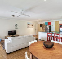 Navala Avenue 6 - Rental Cars