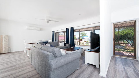 Nelson Bay Getaway 59 - Rental Cars 0