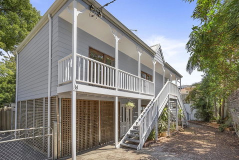 Nelson Street, 14 - Rental Cars 3