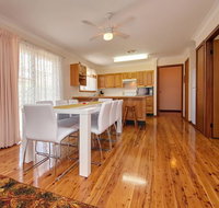 Nelson Street 19 - Rental Cars