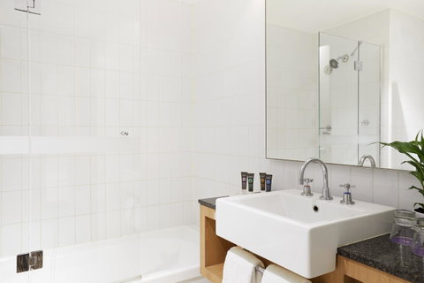 Novotel Perth Langley - Rental Cars 2