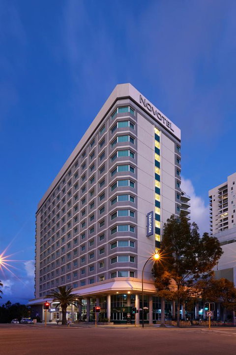 Novotel Perth Langley - Rental Cars 0