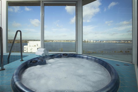 Novotel Perth Langley - Rental Cars 8