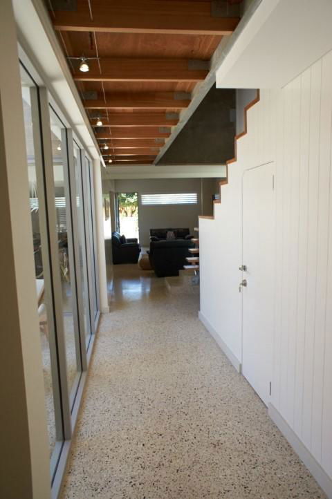 The Urban Beach House - Rental Cars 15