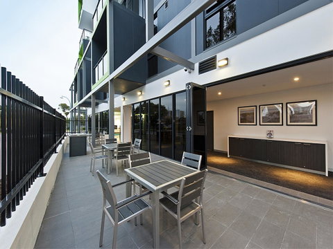 Quest Rockingham - Rental Cars 6