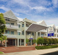 Broadwater Resort Como - Rental Cars