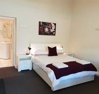Stirling Apartments - Studio 1 - Rental Cars