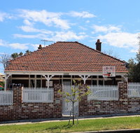 Fremantle Heritage Home for you to enjoy - Rental Cars