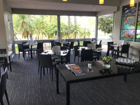 Sullivans Hotel - Rental Cars 5
