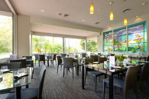 Sullivans Hotel - Rental Cars 8