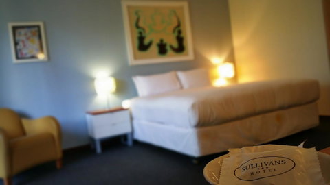 Sullivans Hotel - Rental Cars 34