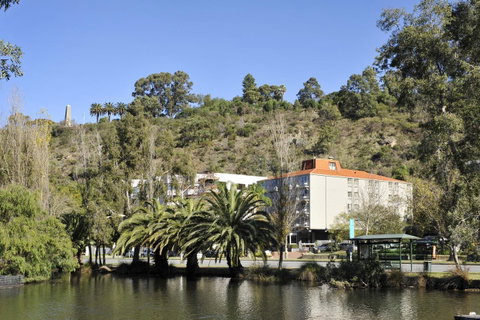 Sullivans Hotel - Rental Cars 0